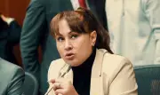 Denuncian a senadora Berenice Bedoya por presunta extorsión a asesores de su UTL
