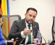 Gasolina bajará $500 en marzo según ministro Germán Ávila