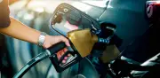 Gobierno evalúa nueva reducción en precio de gasolina para marzo de 2026