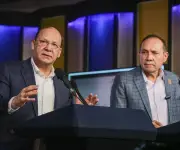 Gobierno oficializa decreto transitorio que mantiene salario mínimo en $1,75 millones para 2026