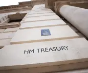 Goldman Sachs pronostica caída de rendimientos de bonos británicos para 2026