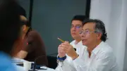 Gustavo Petro anuncia uso de ley de expropiaciones para enfrentar emergencia invernal en Colombia