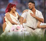 Joel Gómez, el bailarín caleño que brilló en el Super Bowl junto a Bad Bunny