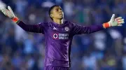 Kevin Mier genera incertidumbre en Cruz Azul tras limpiar su perfil de Instagram