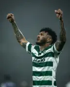 Luis Javier Suárez rescata empate épico para Sporting Lisboa ante líder Porto