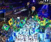 Lula enfrenta críticas por homenaje en carnaval brasileño que incluyó a Bolsonaro como payaso