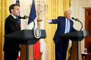 Macron advierte sobre choque comercial con Trump por regulación digital en Europa