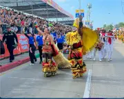 Reina del Carnaval rinde homenaje al Rey Momo en Gran Parada de Tradición de Barranquilla