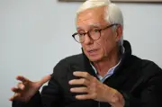 Robledo critica a Petro en libro sobre cambio climático y transición energética