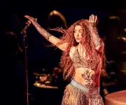 Shakira anuncia concierto histórico en las Pirámides de Giza para 2026