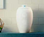 Spotify y Liquid Death lanzan urna con altavoz para escuchar música después de morir