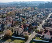 Tasa hipotecaria en EE.UU. baja del 6% por primera vez desde 2022, esperanza para mercado inmobiliario