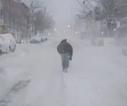 Tormenta en noreste de EE.UU. deja sin luz a 500.000 y cancela más de 10.000 vuelos