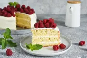Torta Tres Leches de Coco: Una Deliciosa Variante del Postre Latinoamericano