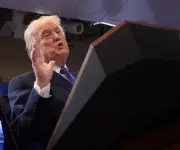 Trump afirma que ataque a Irán sería fácil de ganar, pero prefiere acuerdo diplomático