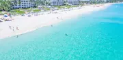 Turcas y Caicos: El paraíso caribeño donde el lujo se fusiona con la naturaleza virgen