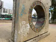 Vándalos dañan monumentos icónicos de Bucaramanga tras costosa restauración municipal