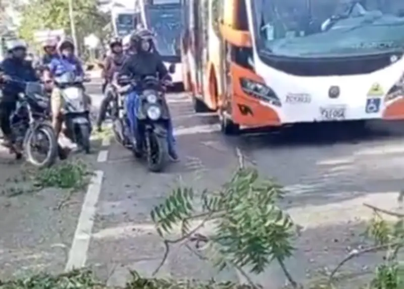 Cartagena: Bloqueo en Villa Sol por corte de luz de más de 12 horas