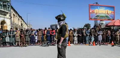 Afganistán enfrenta desabastecimiento total por bombardeos de Pakistán y caos en Irán