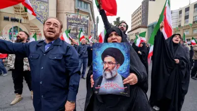 Alí Jameneí: El líder supremo que definió la política iraní durante más de 30 años