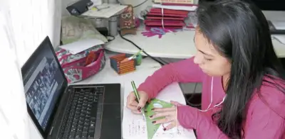 Bogotá y Soacha ofrecen 100 becas virtuales para mujeres en tecnología, negocios y educación