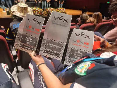 Bucaramanga brilla en Robótica Nacional: Colegios San Sebastián y Politécnico suman ocho trofeos