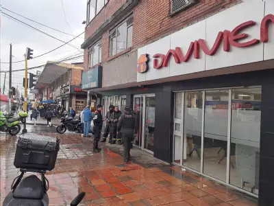 Capturan a hombre que amenazó con explosivos en banco de Bogotá