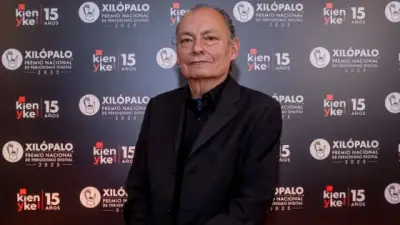 Carlos Salas abre su taller en exposición 'Vislumbres' en Galería Baobab de Bogotá