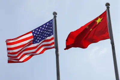China busca fortalecer cooperación económica con EE.UU. y evitar competencia desleal