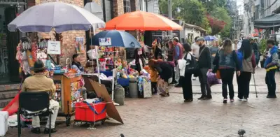 Desempleo en Colombia baja a 9,2% pero informalidad persiste por encima del 50%