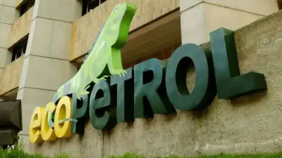 Ecopetrol reporta caída del 39,5% en utilidades para 2025; presidente Petro analiza impacto