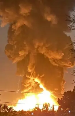 Estados Unidos e Israel bombardean depósitos petroleros en Teherán según acusaciones de Irán