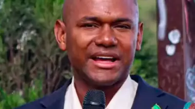 Exviceministro de Igualdad admite error tras enviar foto íntima a funcionaria