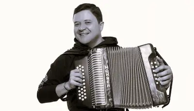 Fallece el acordeonero Joche Zuluaga, figura del vallenato tradicional en Mompox