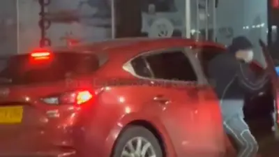 Familia es víctima de violento robo de vehículo en el norte de Bogotá