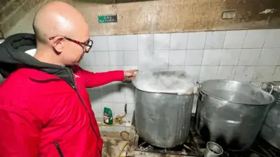 Hallan una tonelada de carne en descomposición y 28 canecas con residuos en locales de Kennedy, Bogotá