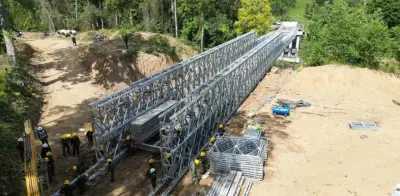 Ingenieros Militares instalan puente de 52 toneladas en Bocas del Opón, Santander