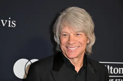 Jon Bon Jovi invierte 5 millones de dólares en proyecto para perros callejeros en EE.UU.