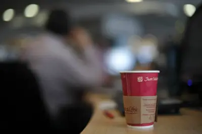 Juan Valdez duplicará tiendas en Chile mediante alianza estratégica con Copec