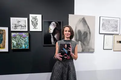 Laurence Debray revela cómo Juan Carlos I la contactó para escribir sus memorias durante el exilio