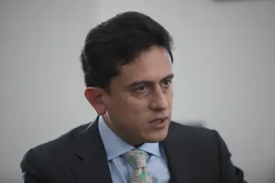 Luis Carlos Reyes renuncia a fórmula vicepresidencial de Lizcano por embarazo de alto riesgo de su esposa