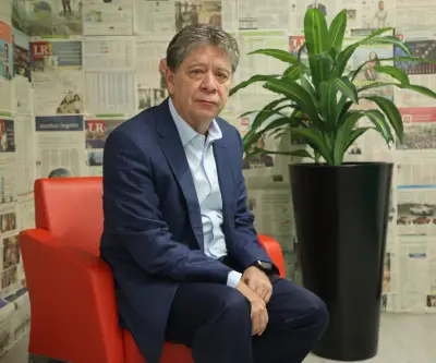 Mac Master denuncia pérdida de medio millón de empleos formales desde 2023