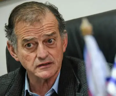 Manini Ríos se distancia de la oposición y estudiará el plan de seguridad uruguayo