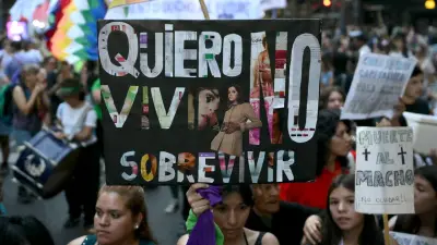 Masiva marcha del Día de la Mujer en Argentina contra las políticas de ajuste de Milei
