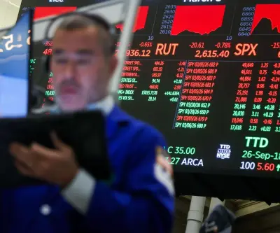 Mercados globales en caída: petróleo supera US$100 y acciones se desploman por guerra en Oriente Medio