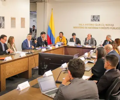 MinHacienda y ejecutivos financieros debaten decreto de emergencia económica en segunda mesa de trabajo