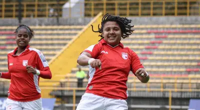 Olvido en la narración: Comentarista de Win Sports confunde goles en triunfo de Santa Fe