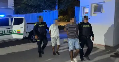 Policía de Cartagena captura a dos sujetos con subametralladora Mac-11 en operativo contra armas ilegales