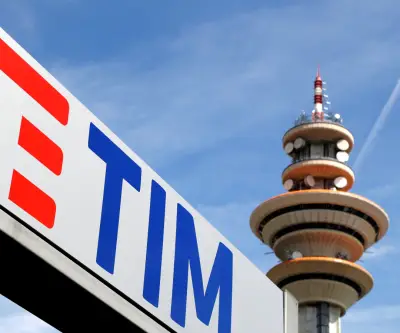 Poste Italiane lanza oferta de compra por Telecom Italia valorada en US$12.500 millones