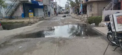 Protesta en Cartagena por rebosamiento de alcantarillado en barrio Nuevo Paraíso